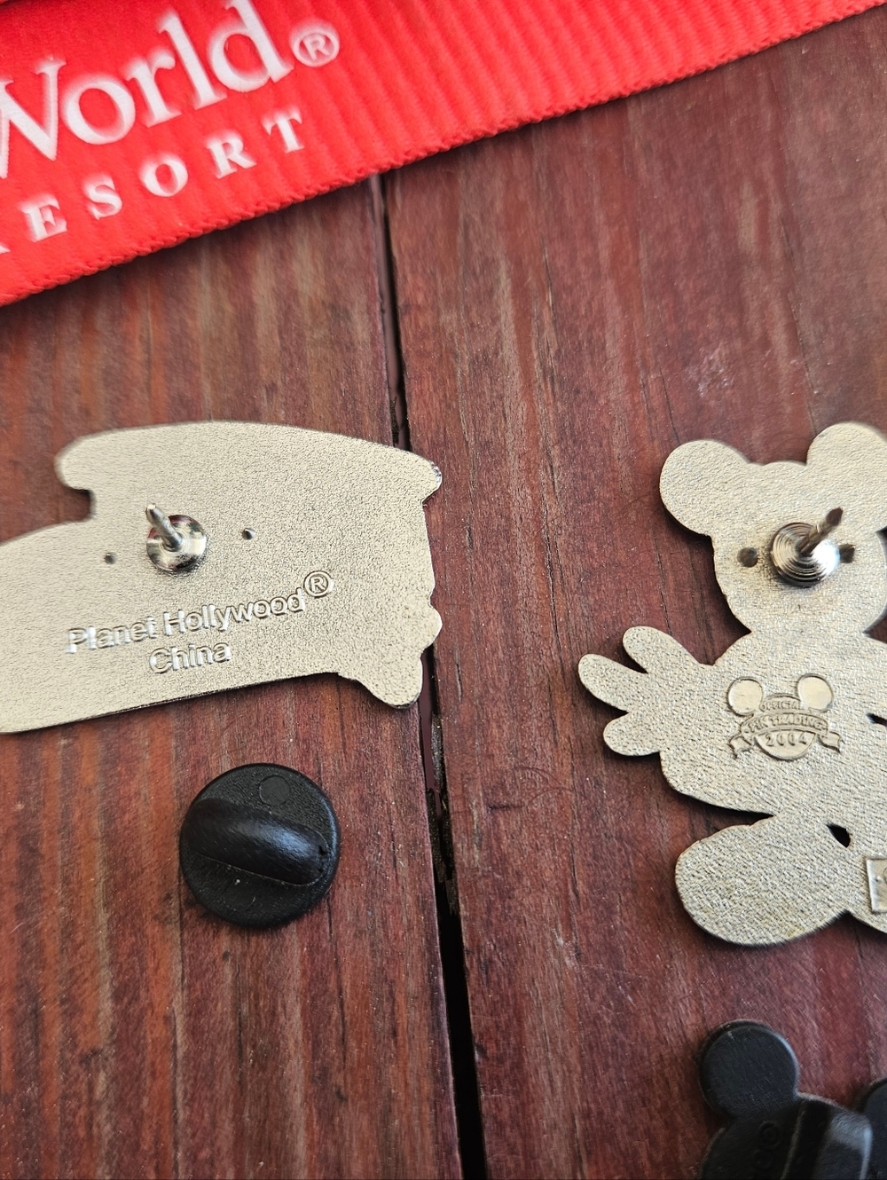 Vintage Walt Disney World Pin Lot 2000 2006 EPCOT Eeyore Mickey Planet Hollywood - Picture 9 of 13